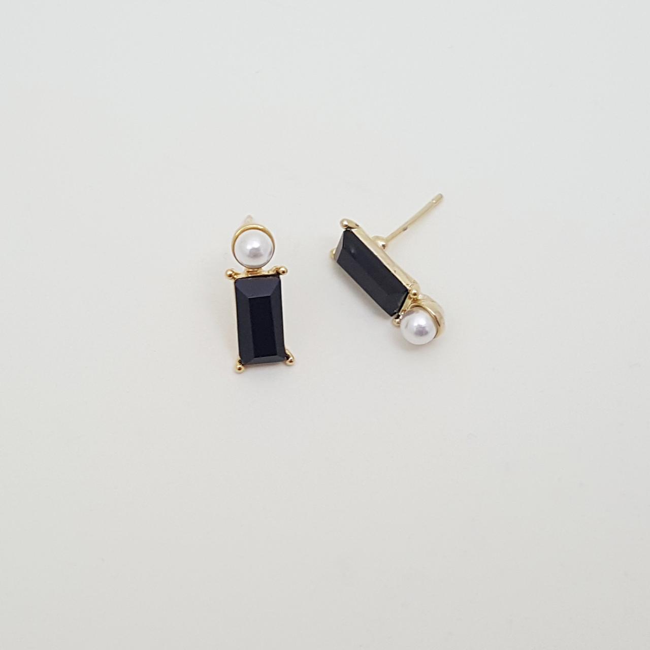 Rectangle black Cubic Zirconia pearl Earrings,pearl Stud Earrings, Special Occasion Jewelry,Bridal Stud Earrings